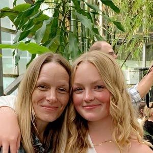 Meet your Posher, Ella